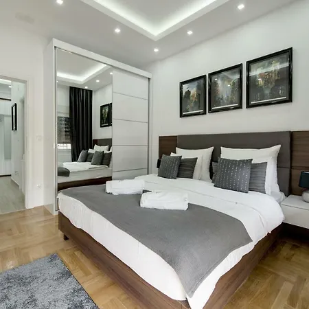 Centar President Apartment Arandelovac Exterior photo
